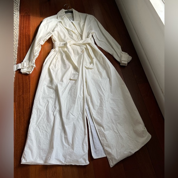 Vintage Jackets & Blazers - Vintage Genny white collared trench raincoat Made in Italy